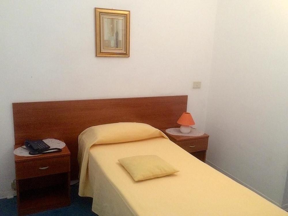 Albergo San Carlo 马萨 外观 照片